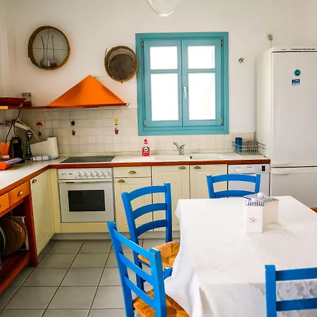 360 Blue Fira (Santorini)