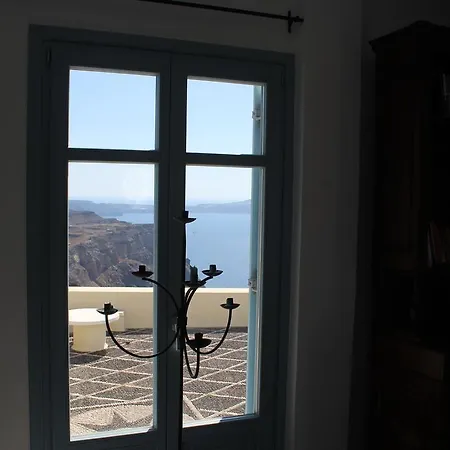 360 Blue Fira (Santorini)