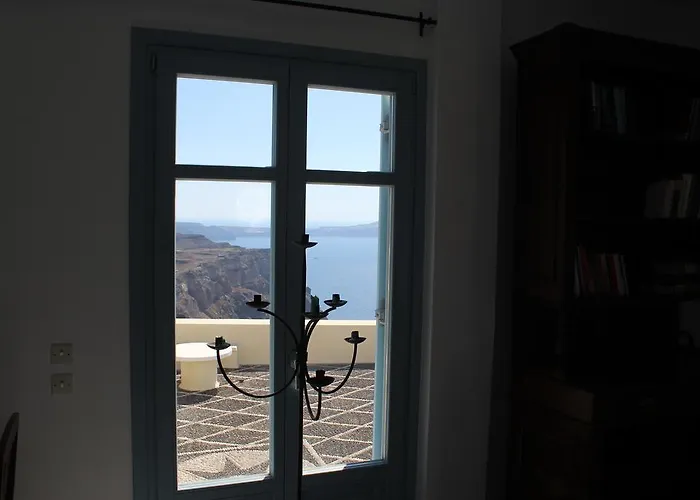 360 Blue Fira (Santorini)
