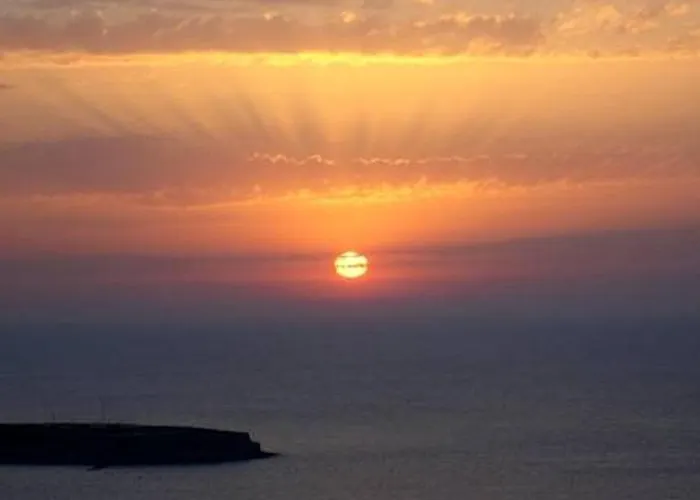 360 Blue Fira (Santorini)