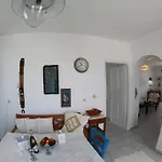 Casa de Férias 360 Blue Fira (Santorini)