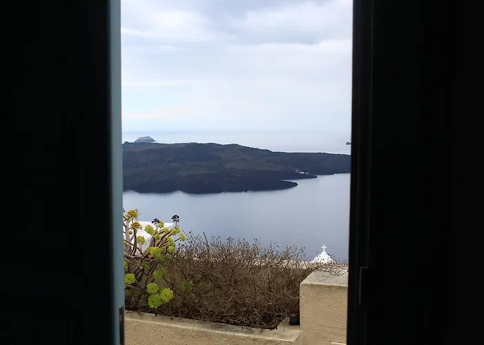 360 Blue Fira (Santorini)